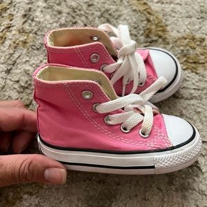Converse baby girl
